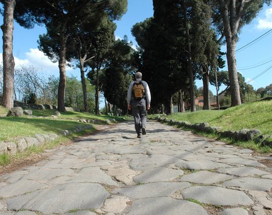 Camminando sullAppia Antica 532x420